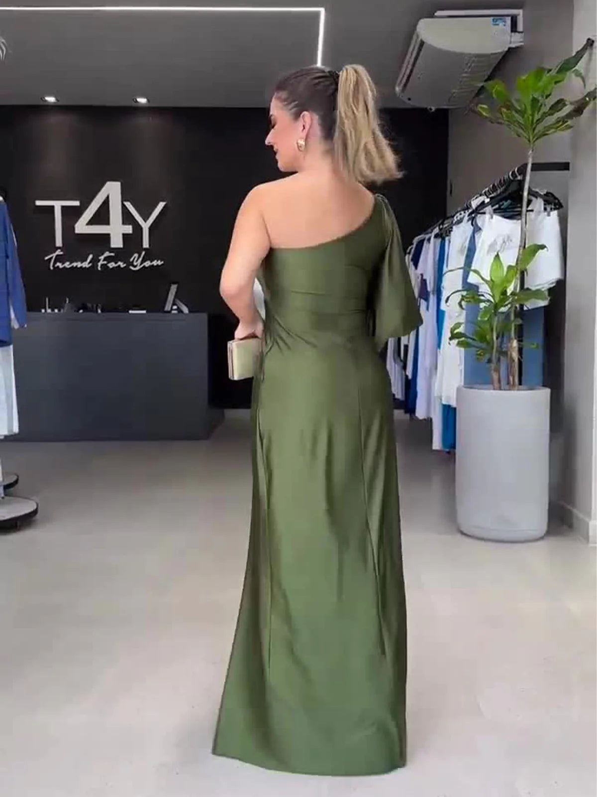Slim-Fit Waist-Tied Long Skirt
